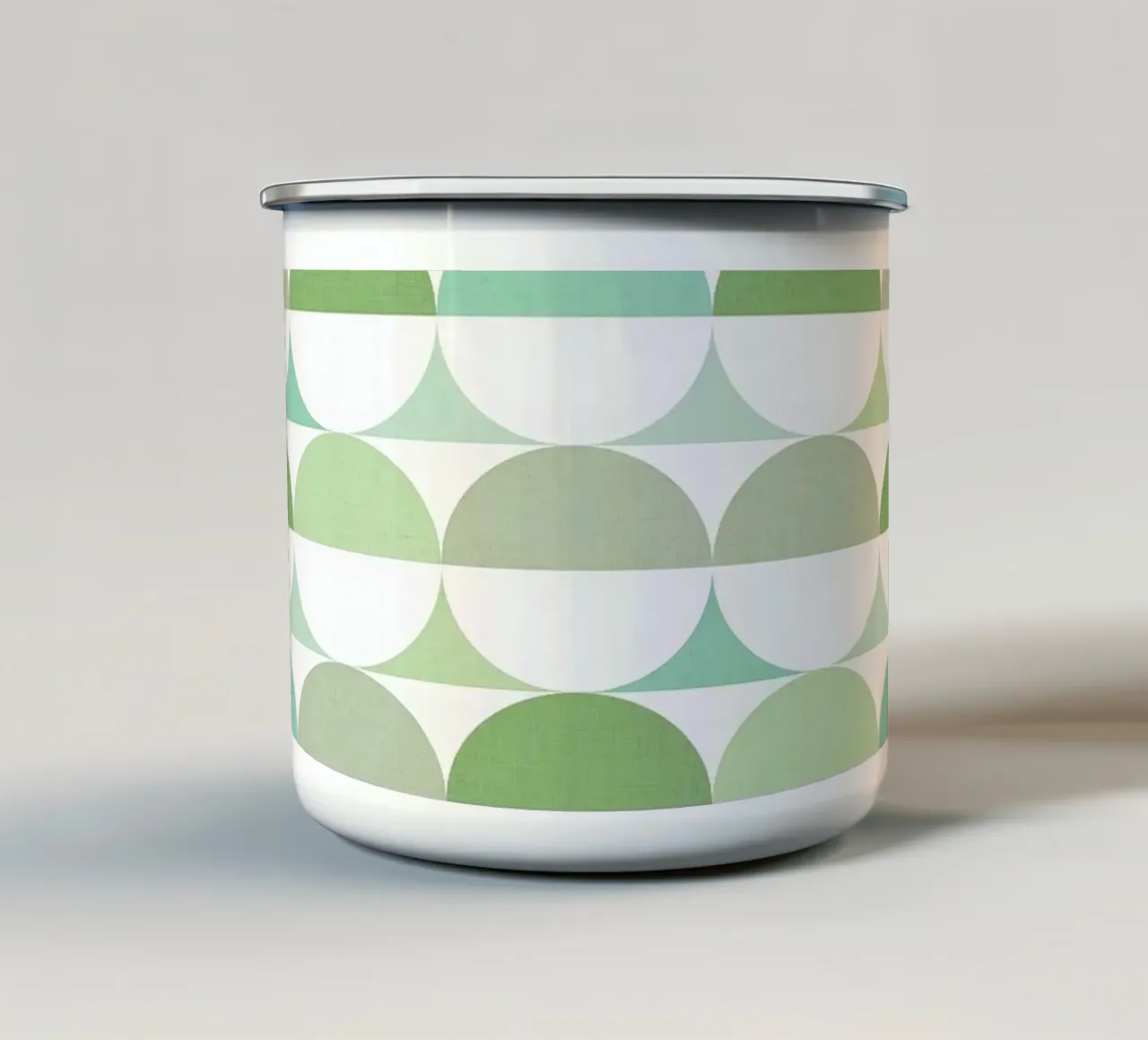 Mid Mod Playful Geo Dots SUN & MOON - Verde pastello tonale tazza in smalto da Dominique Vari Abstract