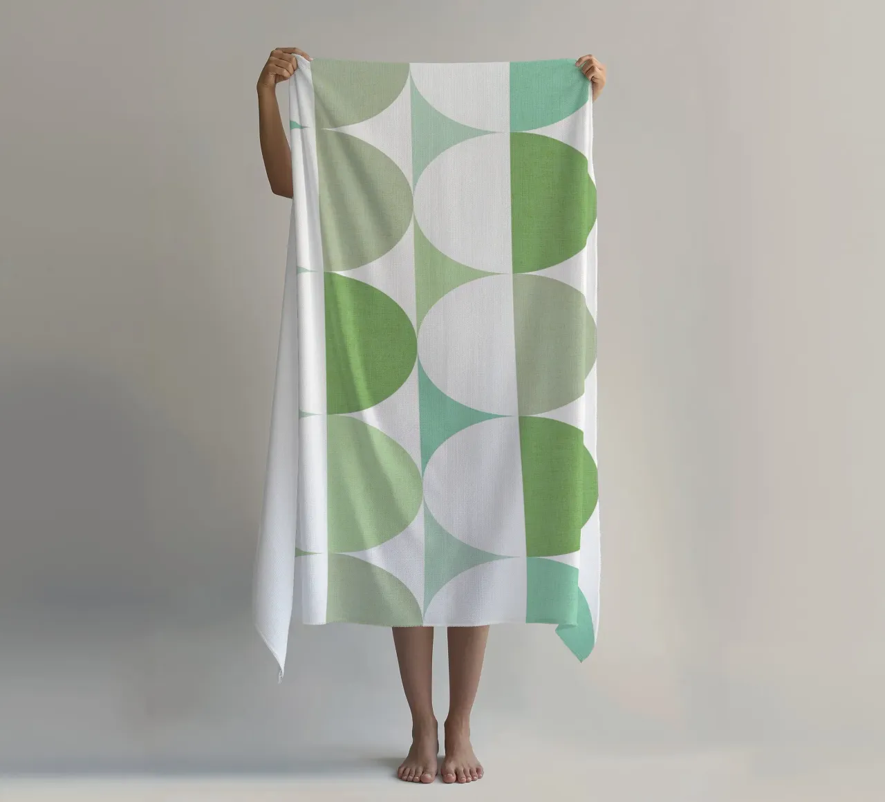 Mid Mod Playful Geo Dots SUN & MOON - Verde pastello tonale telo mare da Dominique Vari Abstract