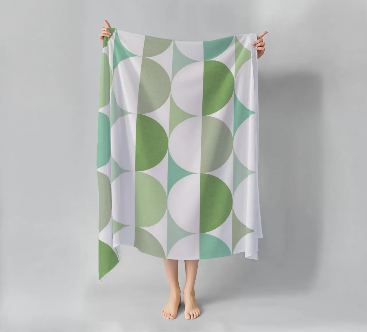 Mid Mod Playful Geo Dots SUN & MOON - Verde pastello tonale telo mare da Dominique Vari Abstract