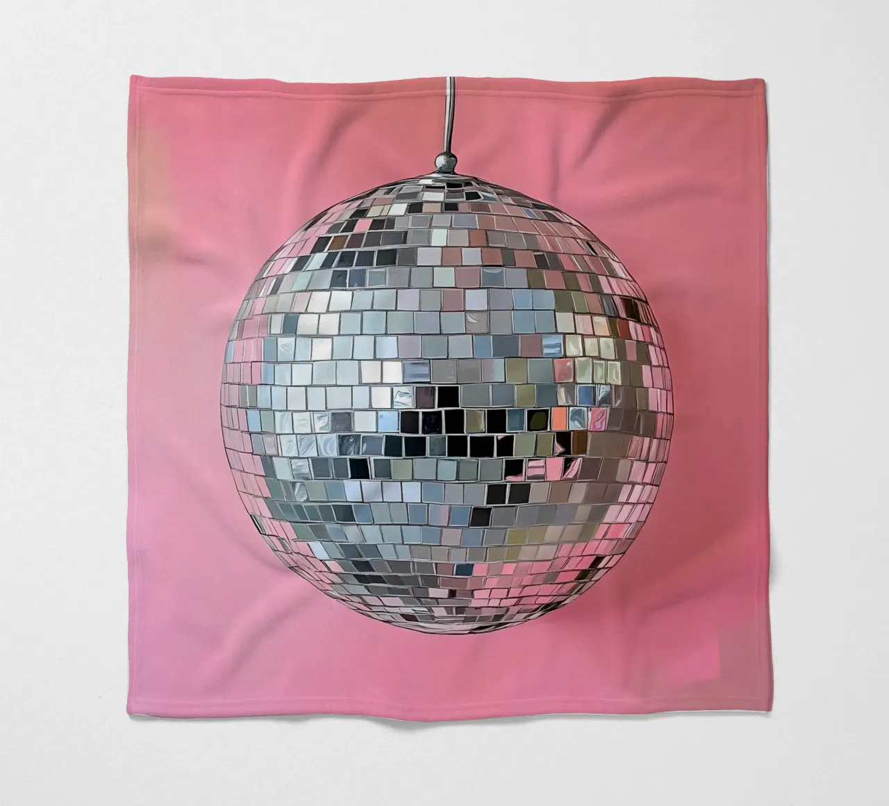 Disco Ball argento su rosa coperta in pile da IamHomeStudio
