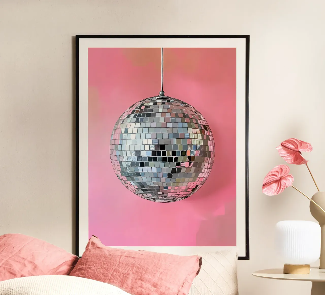 Disco Ball argento su rosa poster da IamHomeStudio