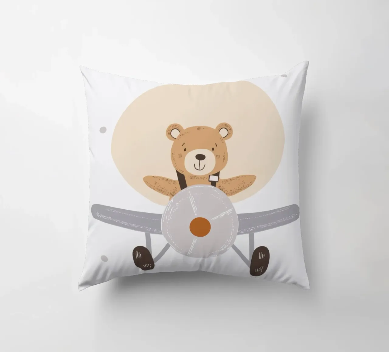 Orso che vola su un aereo, illustrazione di un pilota, stampa per la cameretta di un bambino cuscino da Little Lola