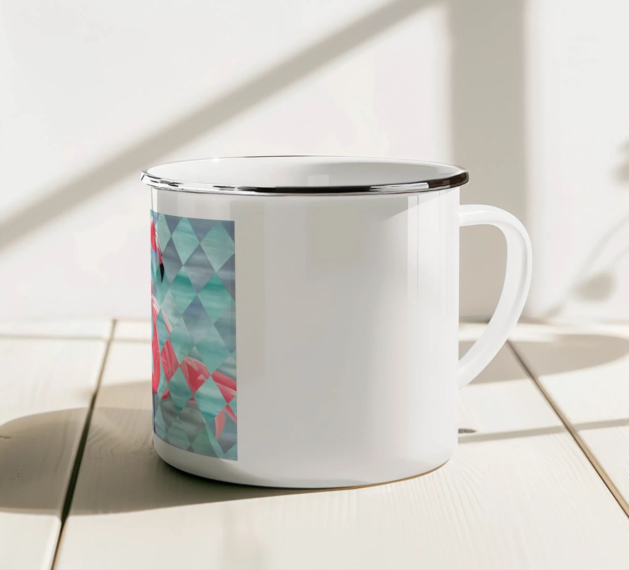 Flamingo tazza in smalto da Allison Chaplin