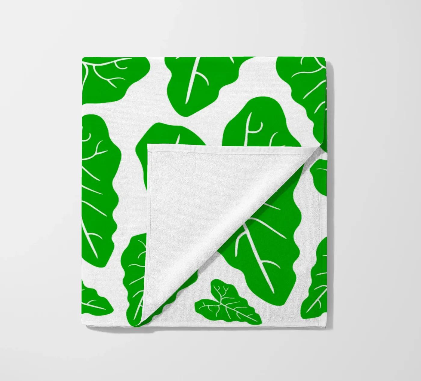 Green leaves pattern strandhanddoek van baobabprintstore