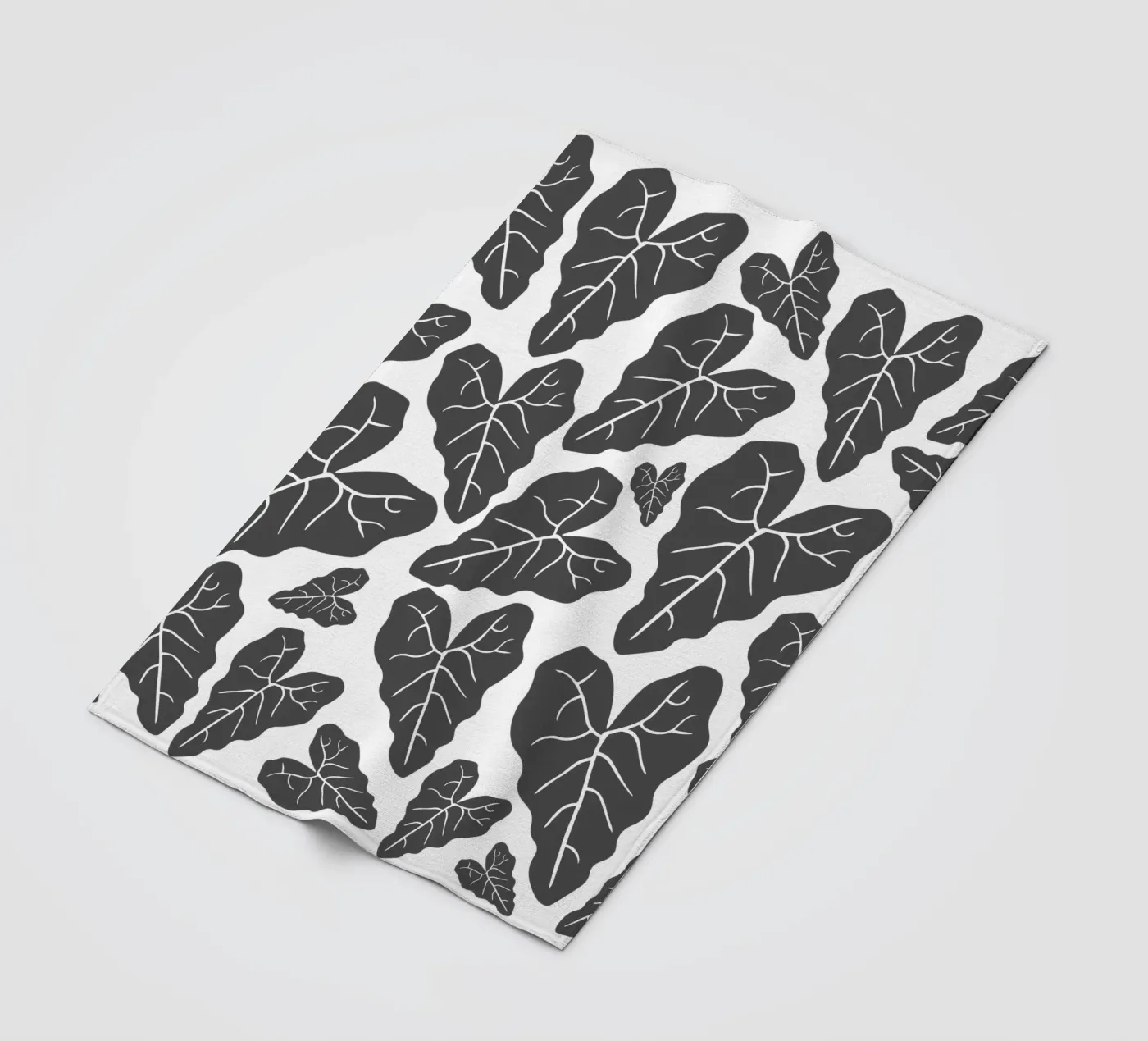 Grey leaves pattern Fleecedecke von baobabprintstore