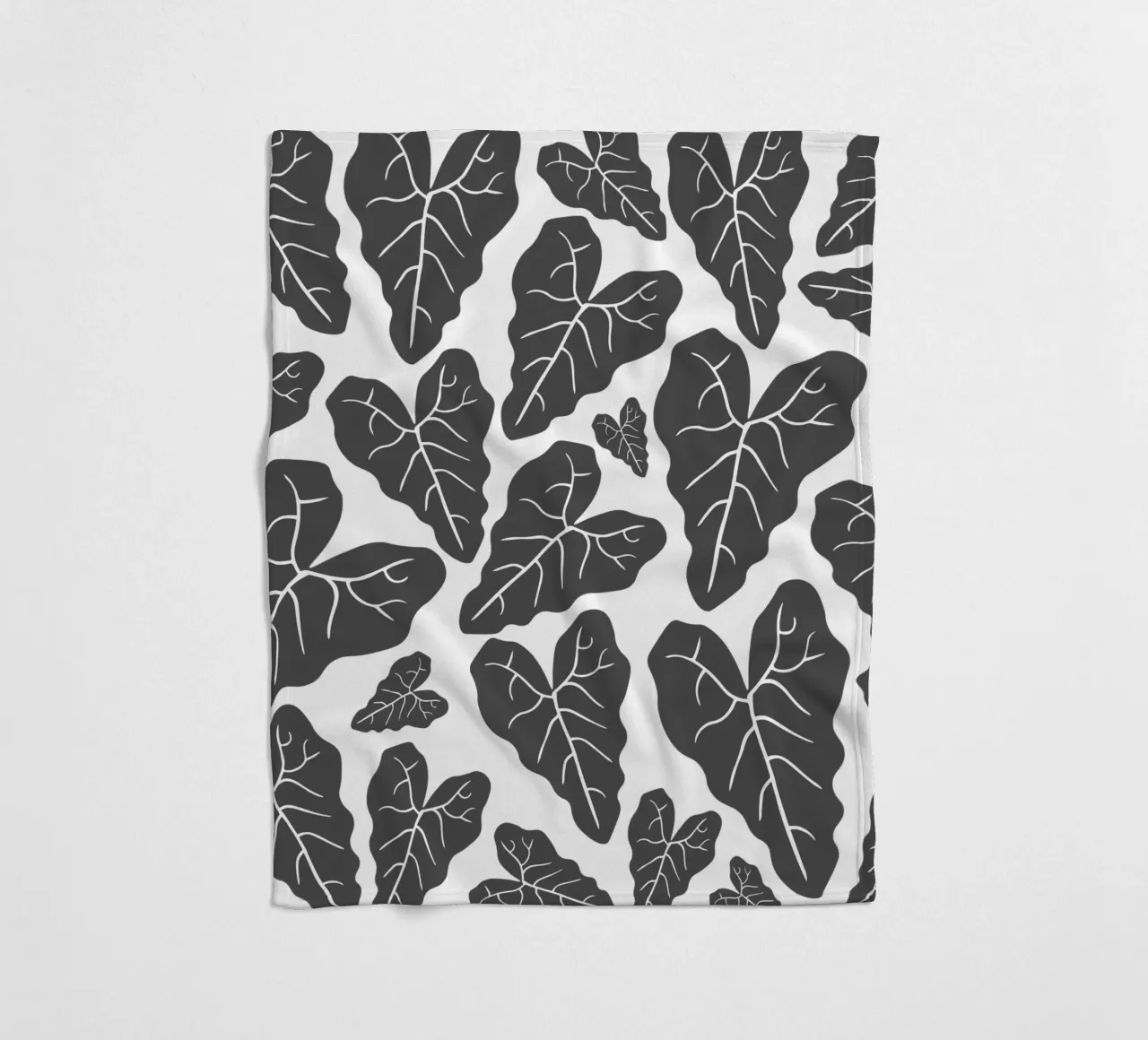 Grey leaves pattern Fleecedecke von baobabprintstore