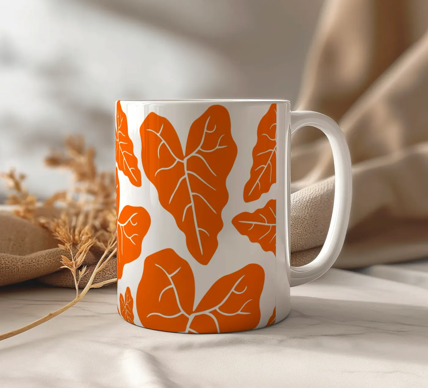 Orange leaves pattern Keramik Tasse von baobabprintstore