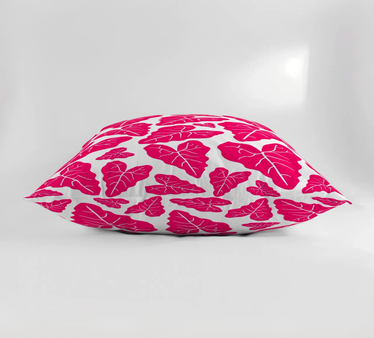 Pink leaves pattern cuscino da baobabprintstore