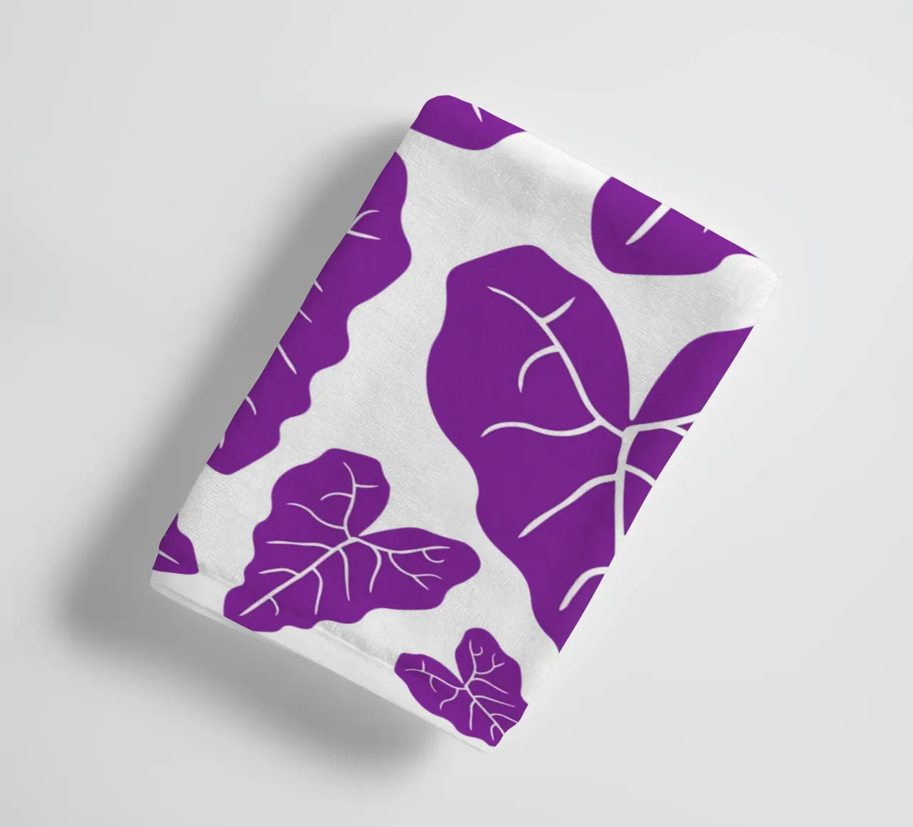 Purple leaves pattern asciugamano da bagno da baobabprintstore