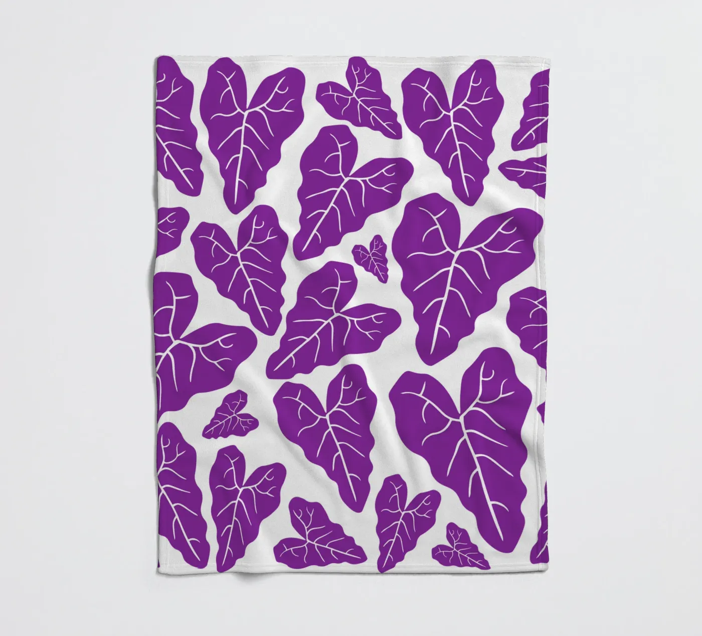 Purple leaves pattern Fleecedecke von baobabprintstore