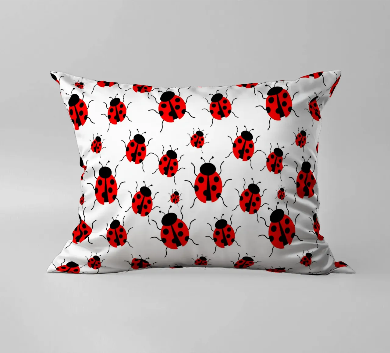 Ladybugs pattern cuscino da baobabprintstore