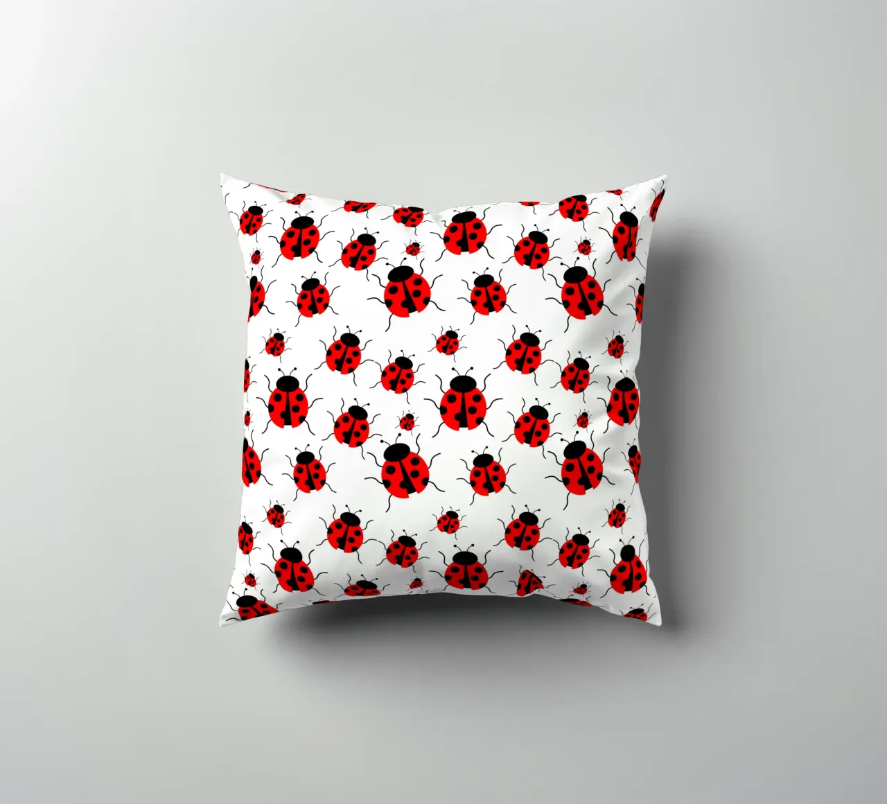 Ladybugs pattern cuscino da baobabprintstore