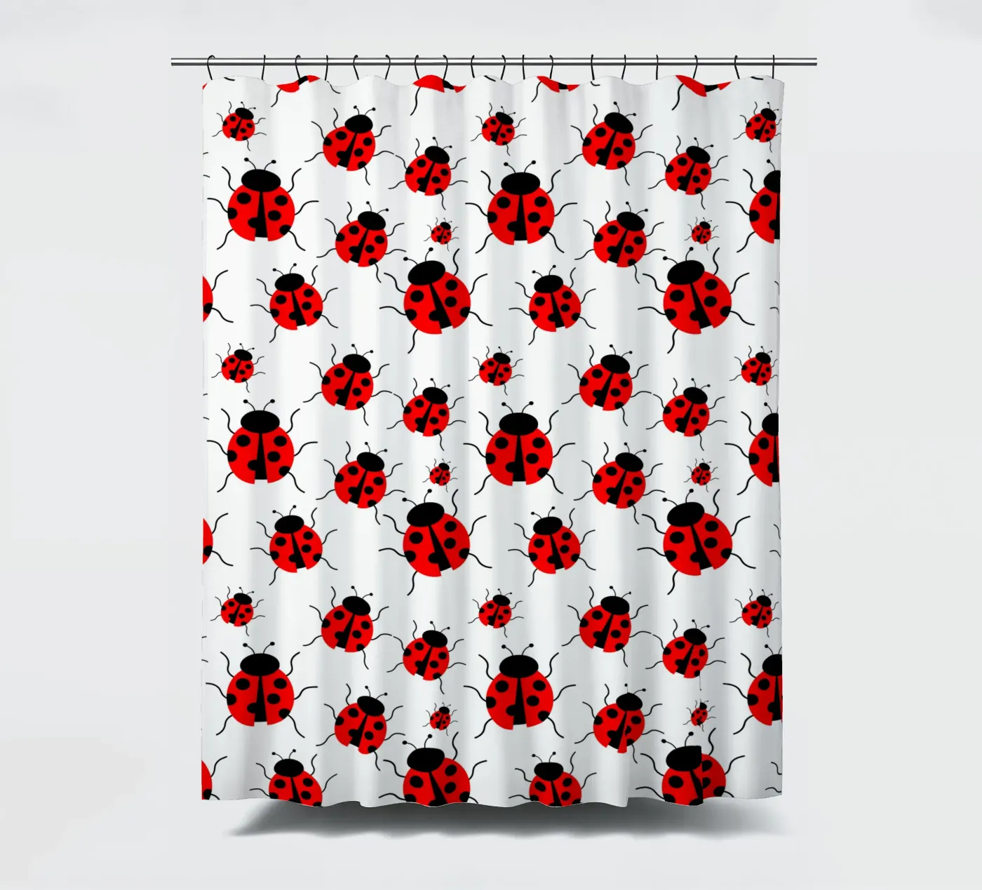Ladybugs pattern Duschvorhang von baobabprintstore