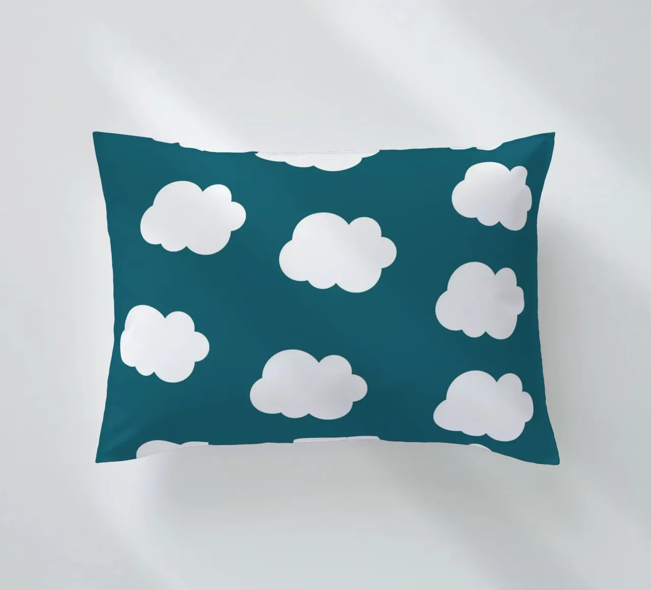 Cute puffy clouds cuscino da baobabprintstore