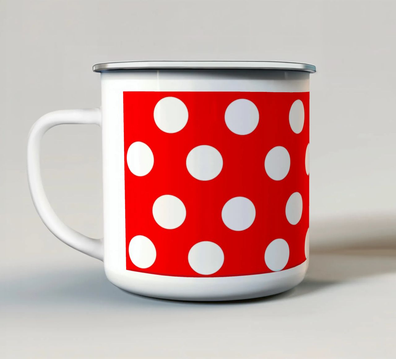 Red polka dots pattern tazza in smalto da baobabprintstore