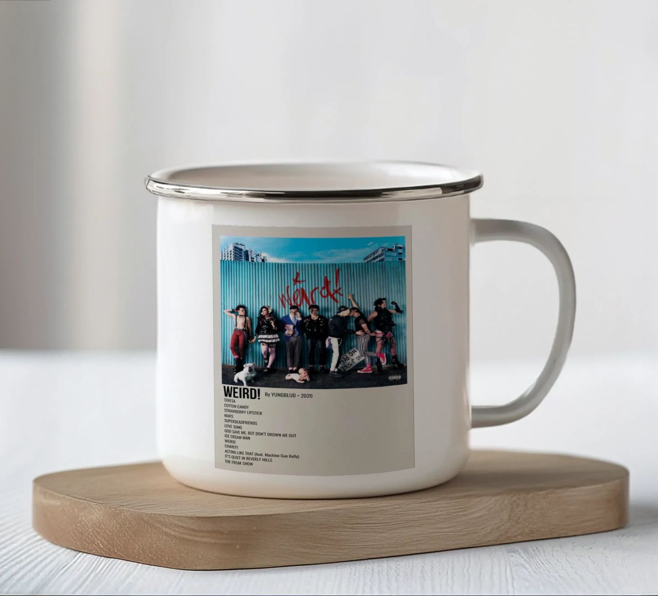 WEIRD! By YUNGBLUD 2020 tazza in smalto da SoundStudio