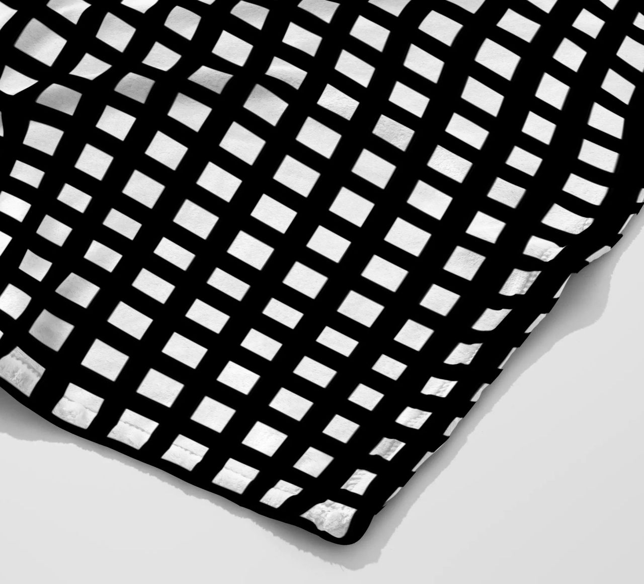 Black square mesh grid coperta in pile da baobabprintstore