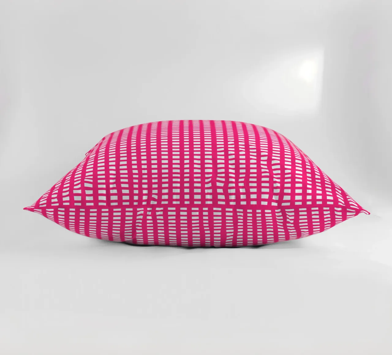 Pink square mesh grid Kissen von baobabprintstore