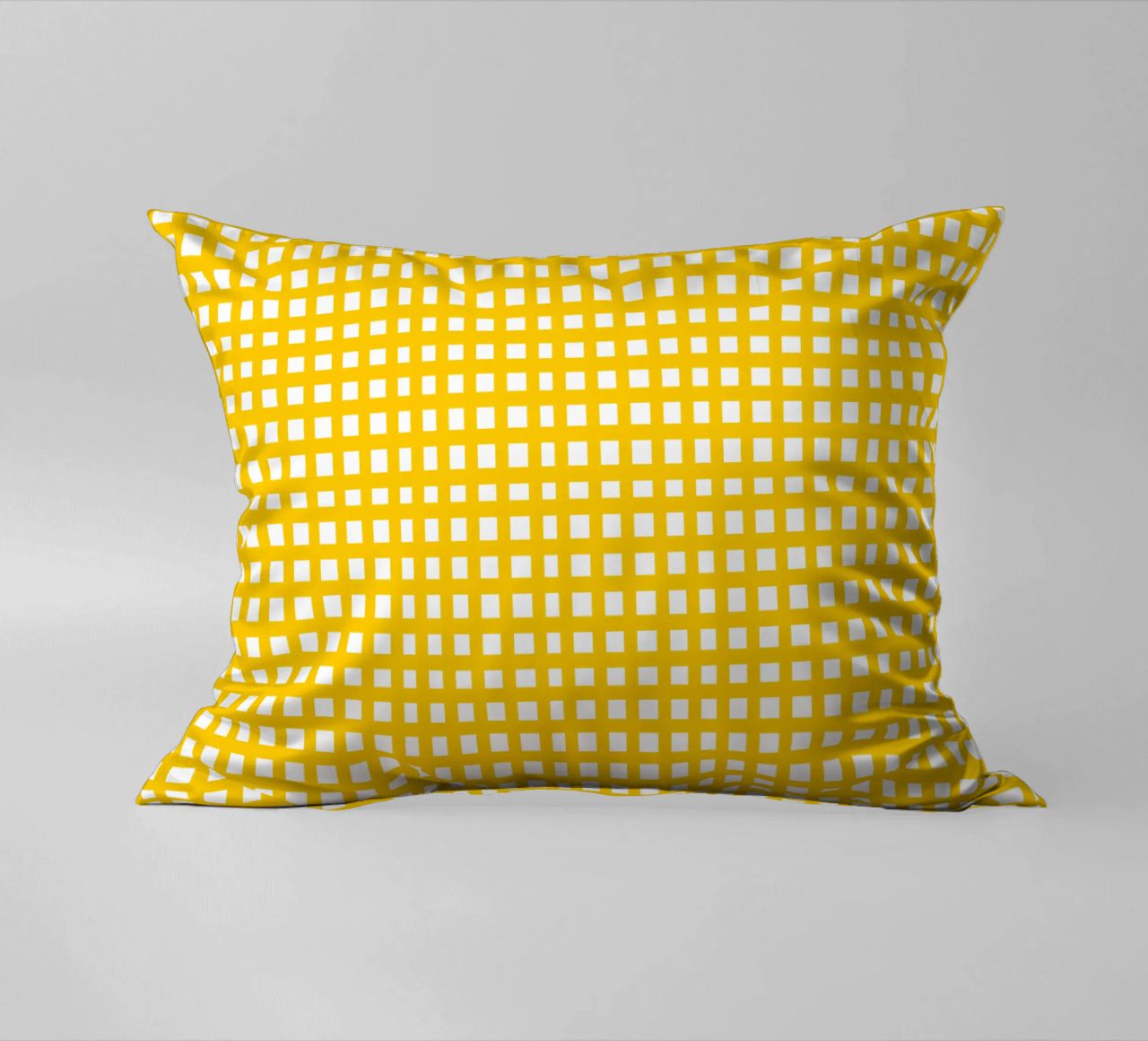 Yellow square mesh grid cuscino da baobabprintstore