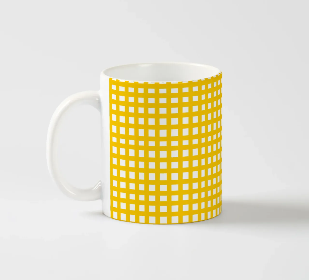 Yellow square mesh grid Keramik Tasse von baobabprintstore