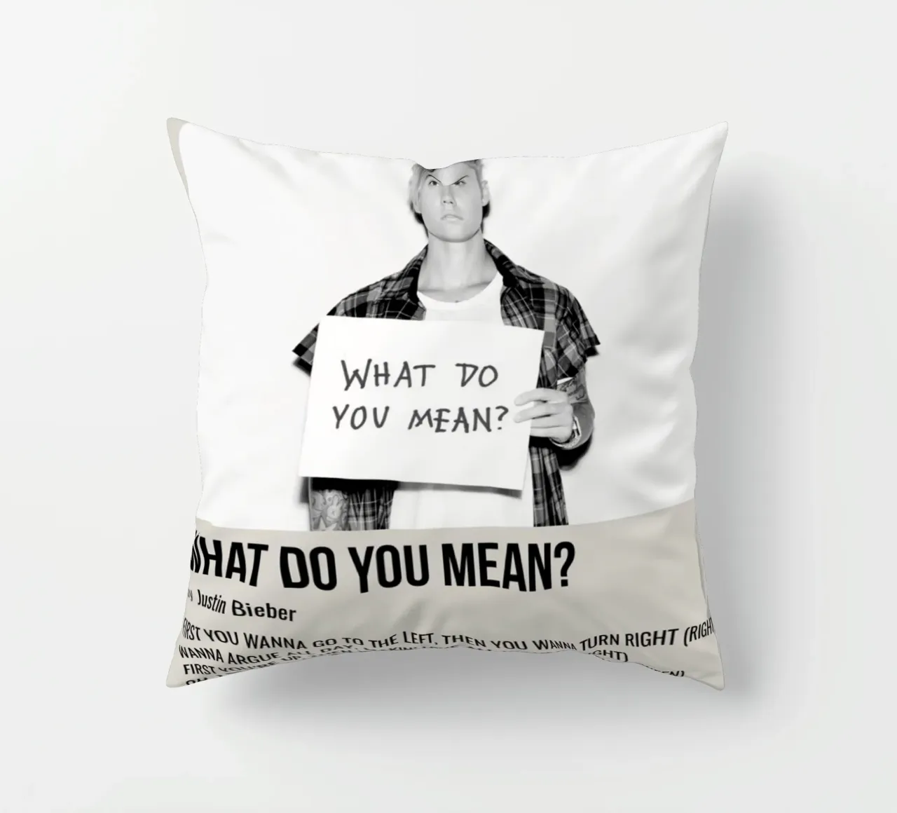 WHAT DO YOU MEAN by Justin Bieber cuscino da SoundStudio