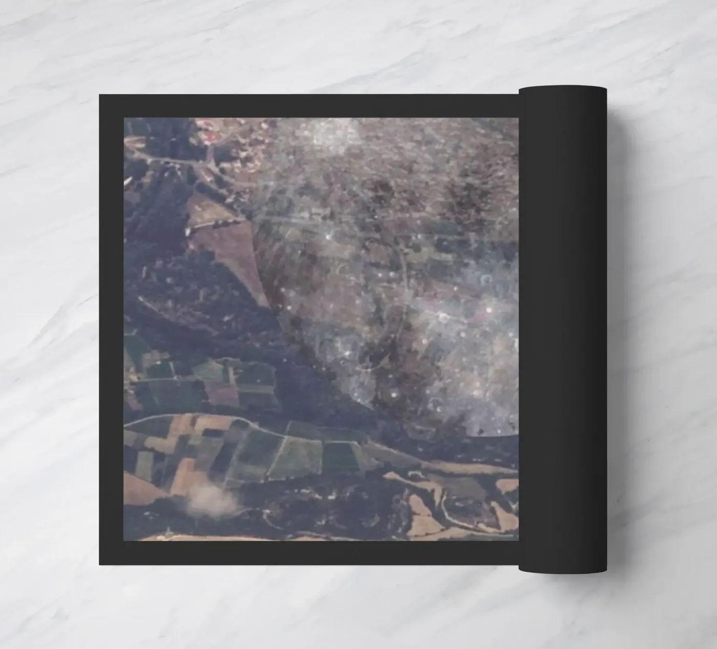 Death from above deurmat van Nicolas Messaritis