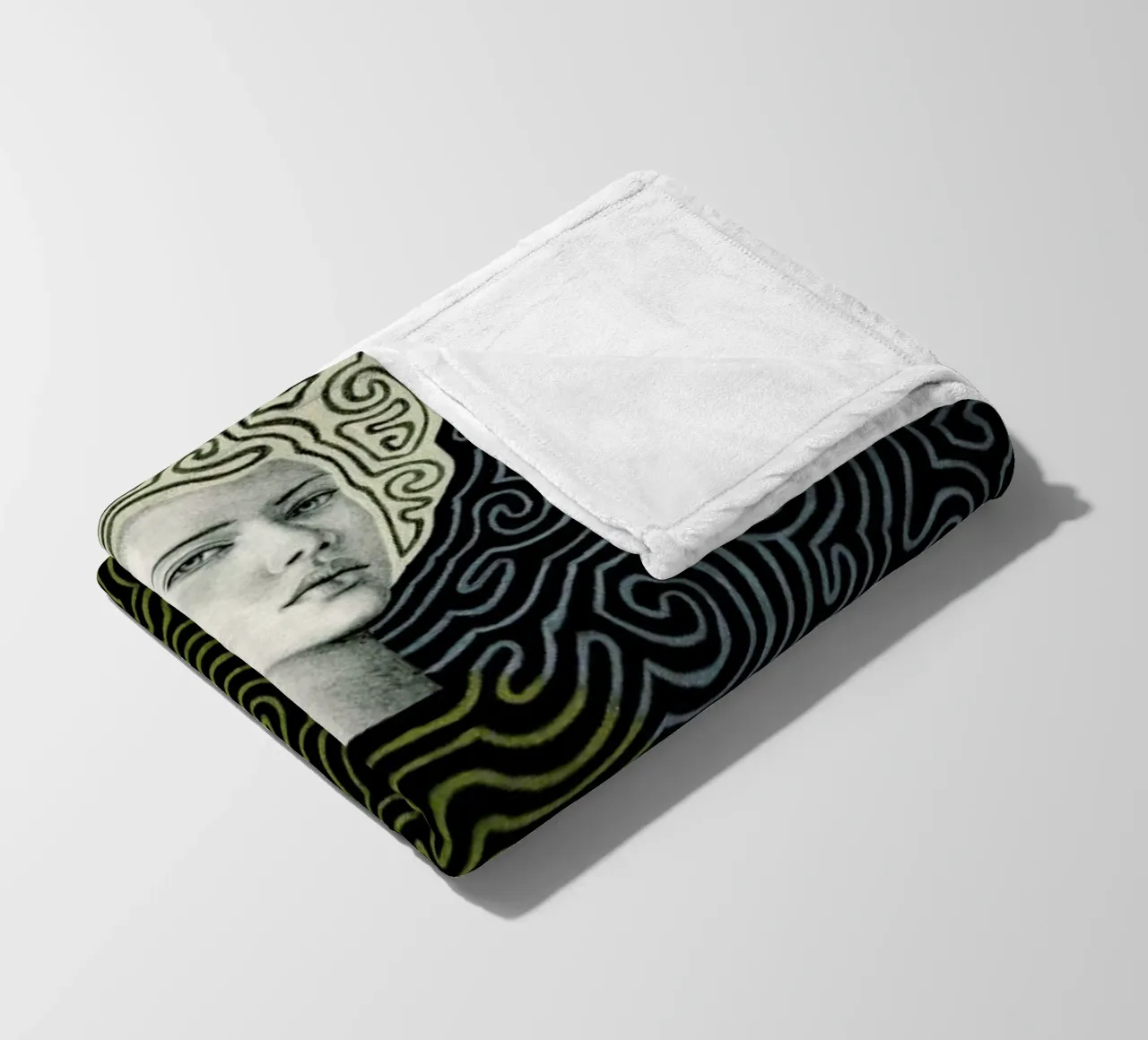 Vlada Fleecedecke von Sofia Bonati