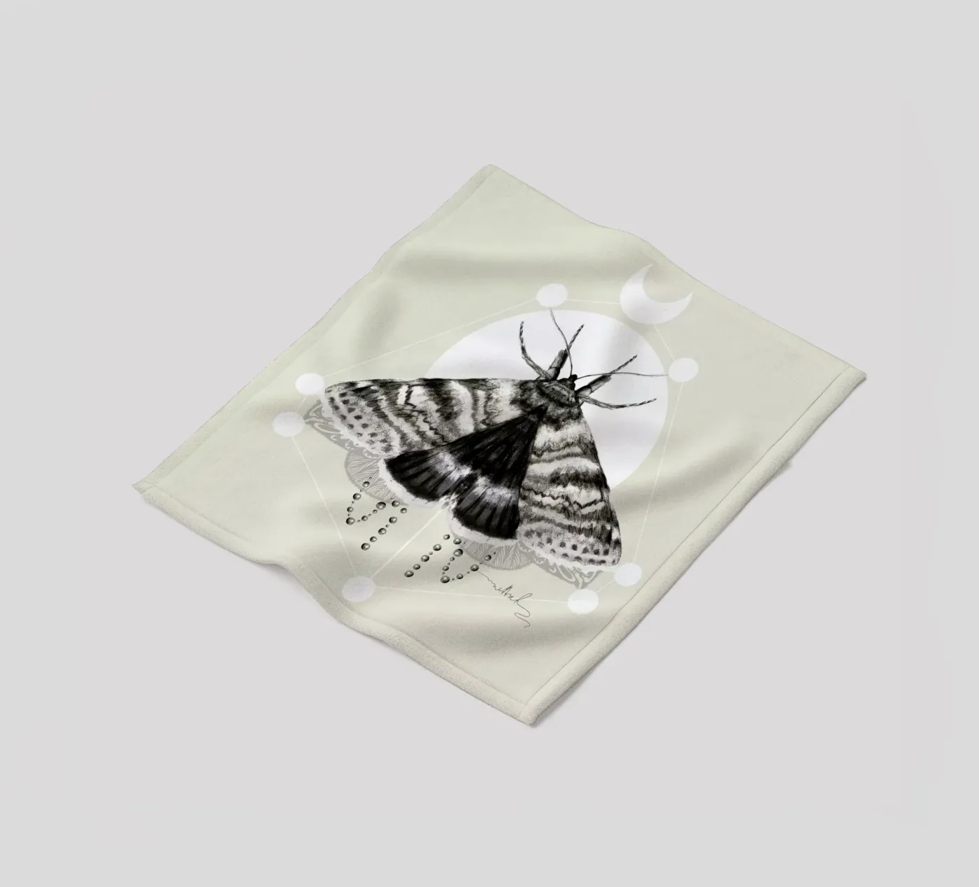 Moth fleece blanket by Nettsch
