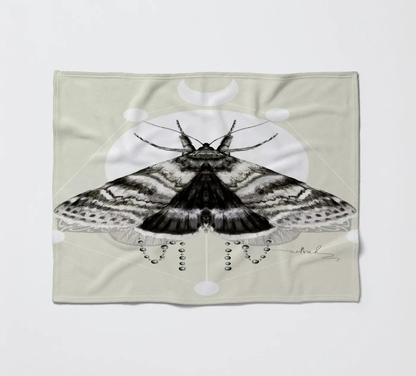 Moth fleece blanket by Nettsch