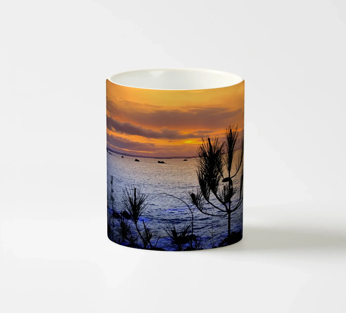 FAA168 ceramic mug by Thierry vobmann photography