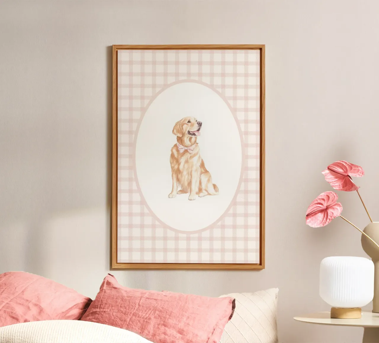 Golden Retriever con fiocco rosa alluminio dibond da Jungle Joy Art