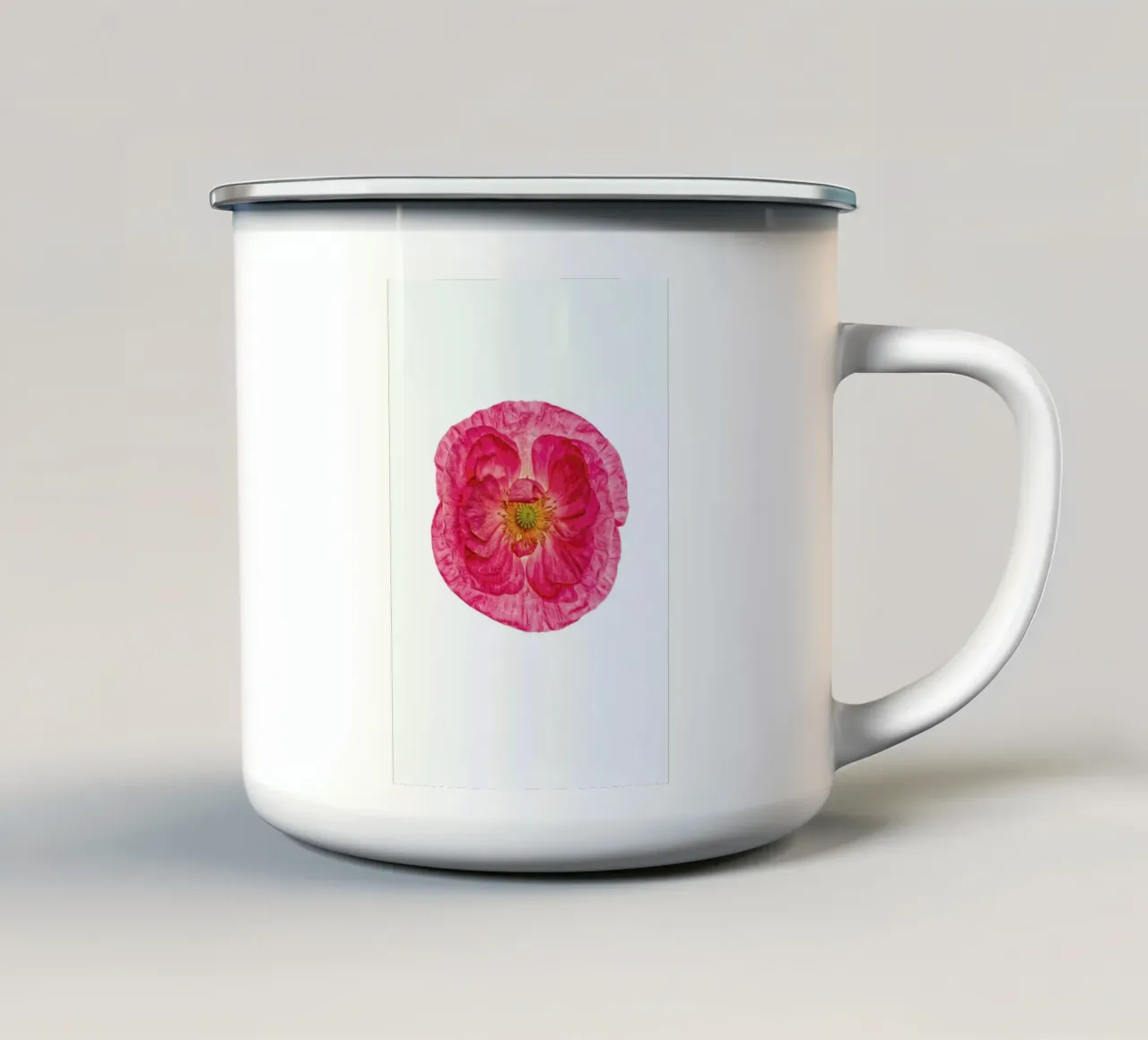 Poppy 4 tazza in smalto da Curious Collections by Marielle Leenders