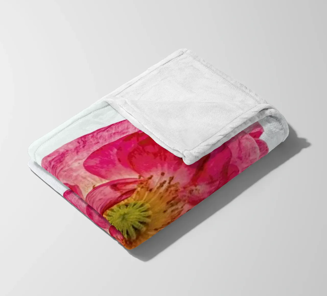 Poppy 4 coperta in pile da Curious Collections by Marielle Leenders
