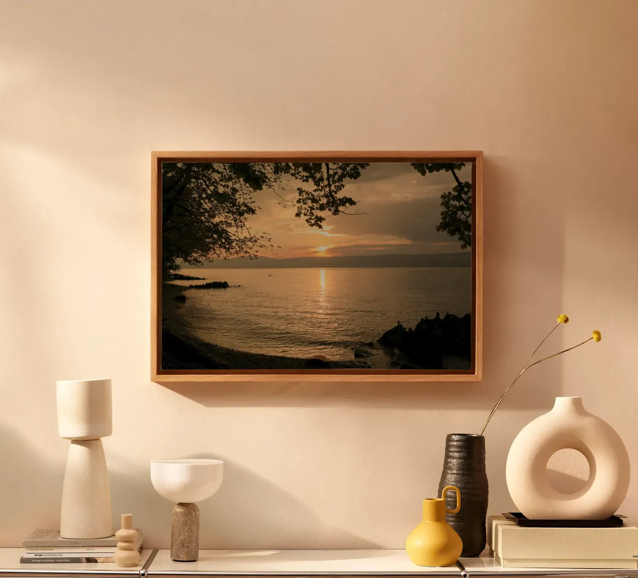 Gouden schemering op het meer canvas met Baklijst van Atelier_SousleMont_Photography