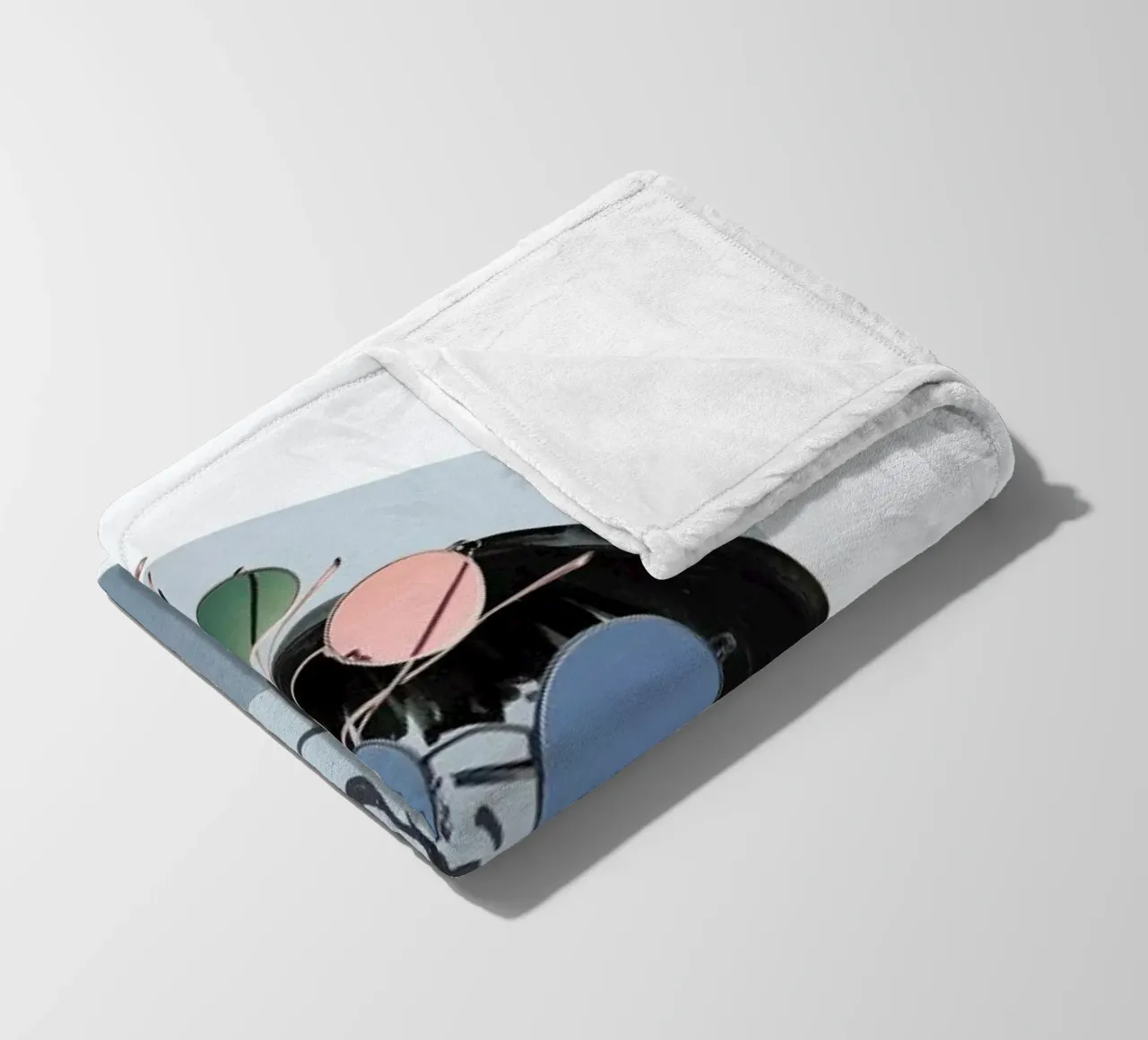 What Color Glasses coperta in pile da Rococco LA