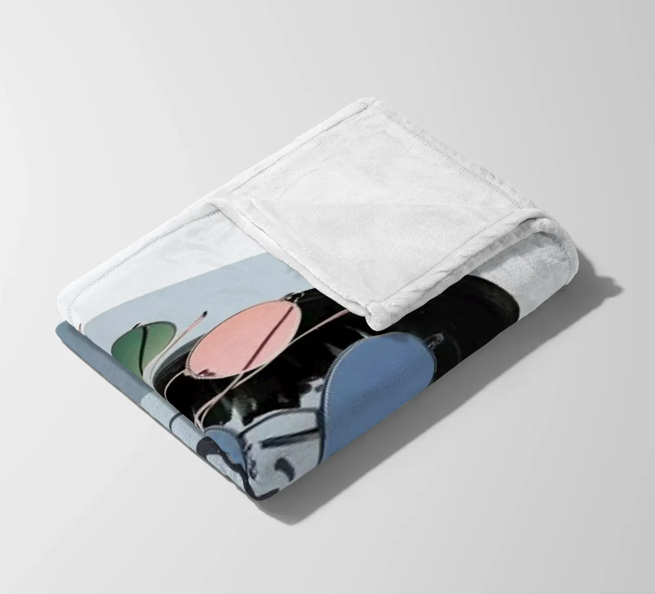 What Color Glasses coperta in pile da Rococco LA