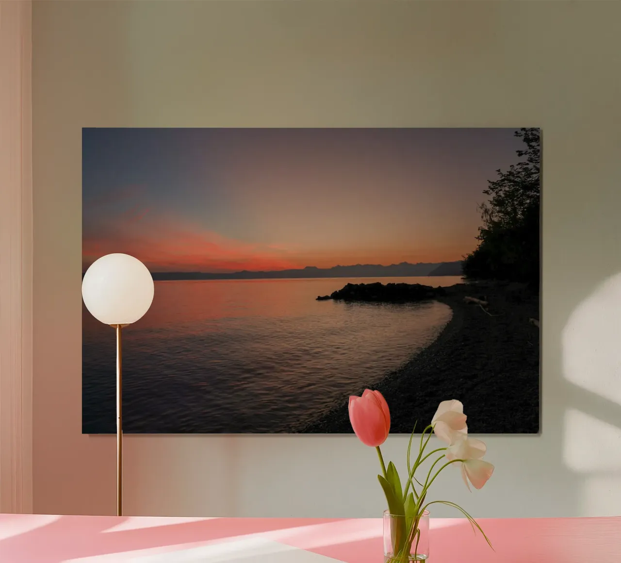 L'alba sul lago poster con telaio in legno da Atelier_SousleMont_Photography