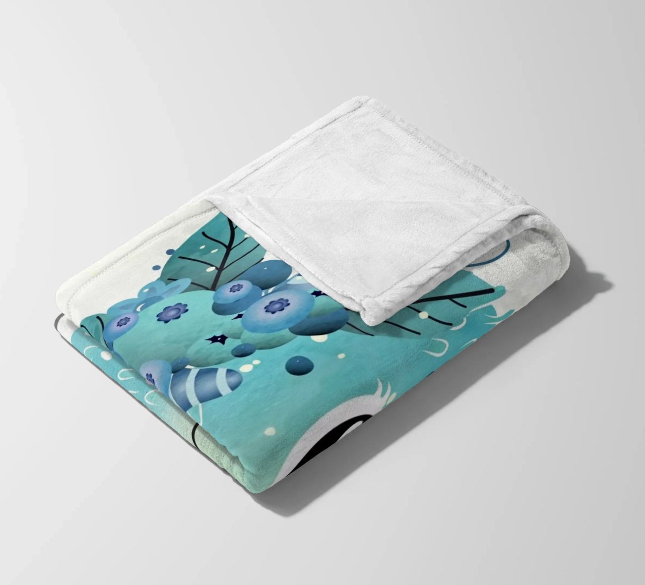 Allegro mostro di mirtilli con ghirlanda di bacche coperta in pile da namosh