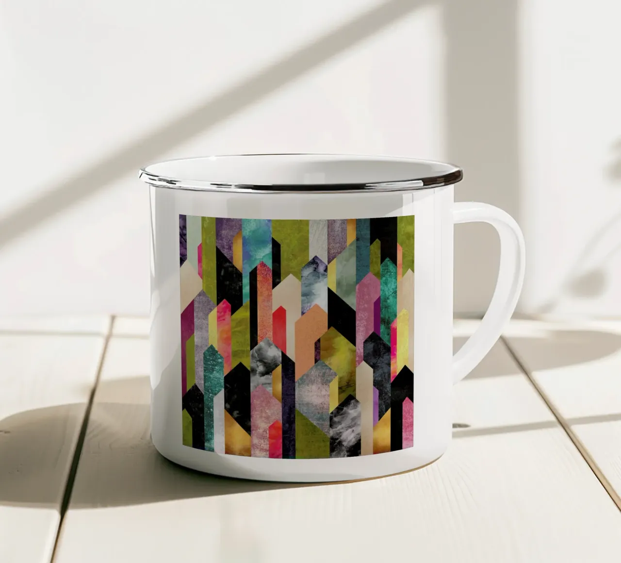 Crystalized emaille mok van Elisabeth Fredriksson