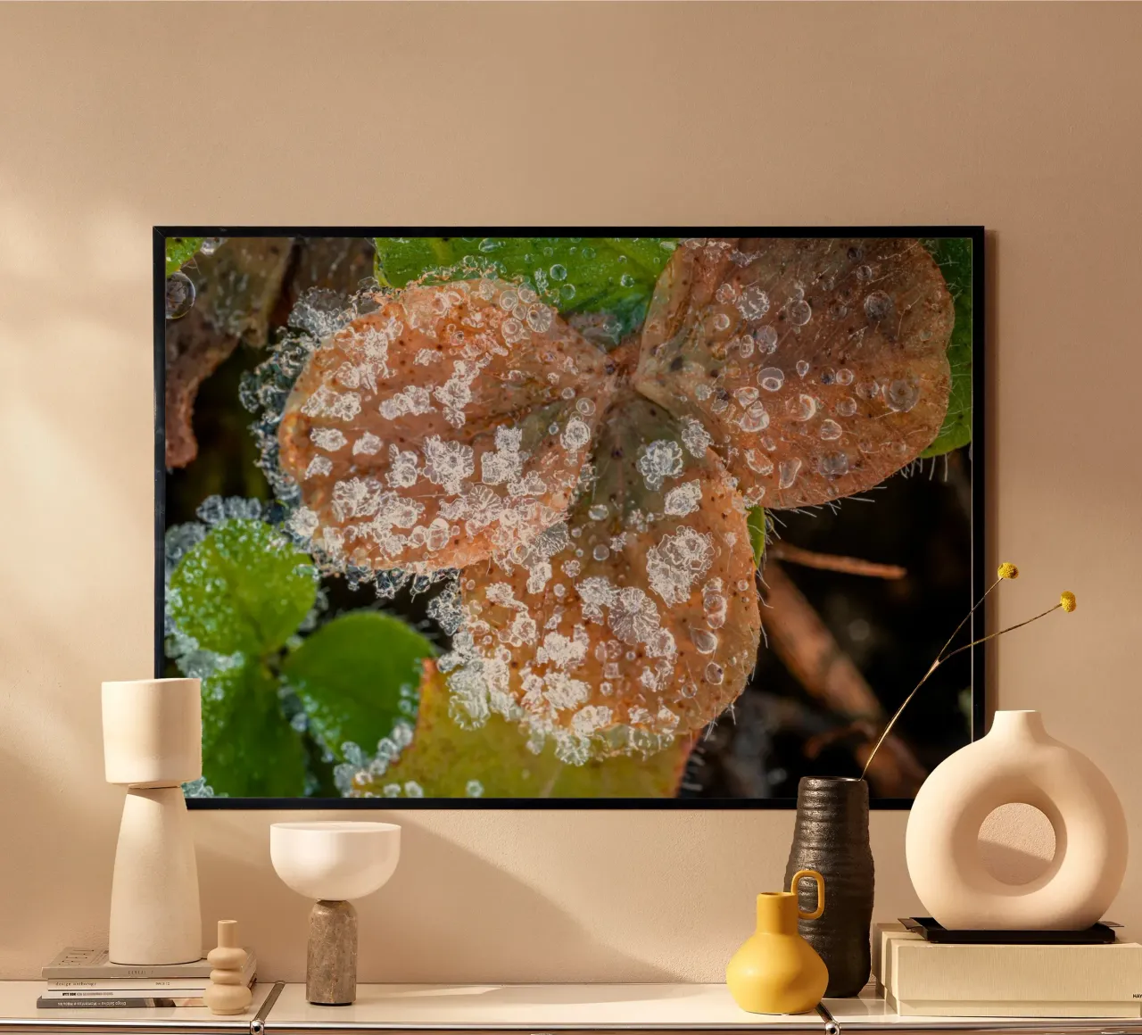 Cristalli di ghiaccio sui trifogli in inverno carta hahnemühle da Marcus Beckert | Fotografie