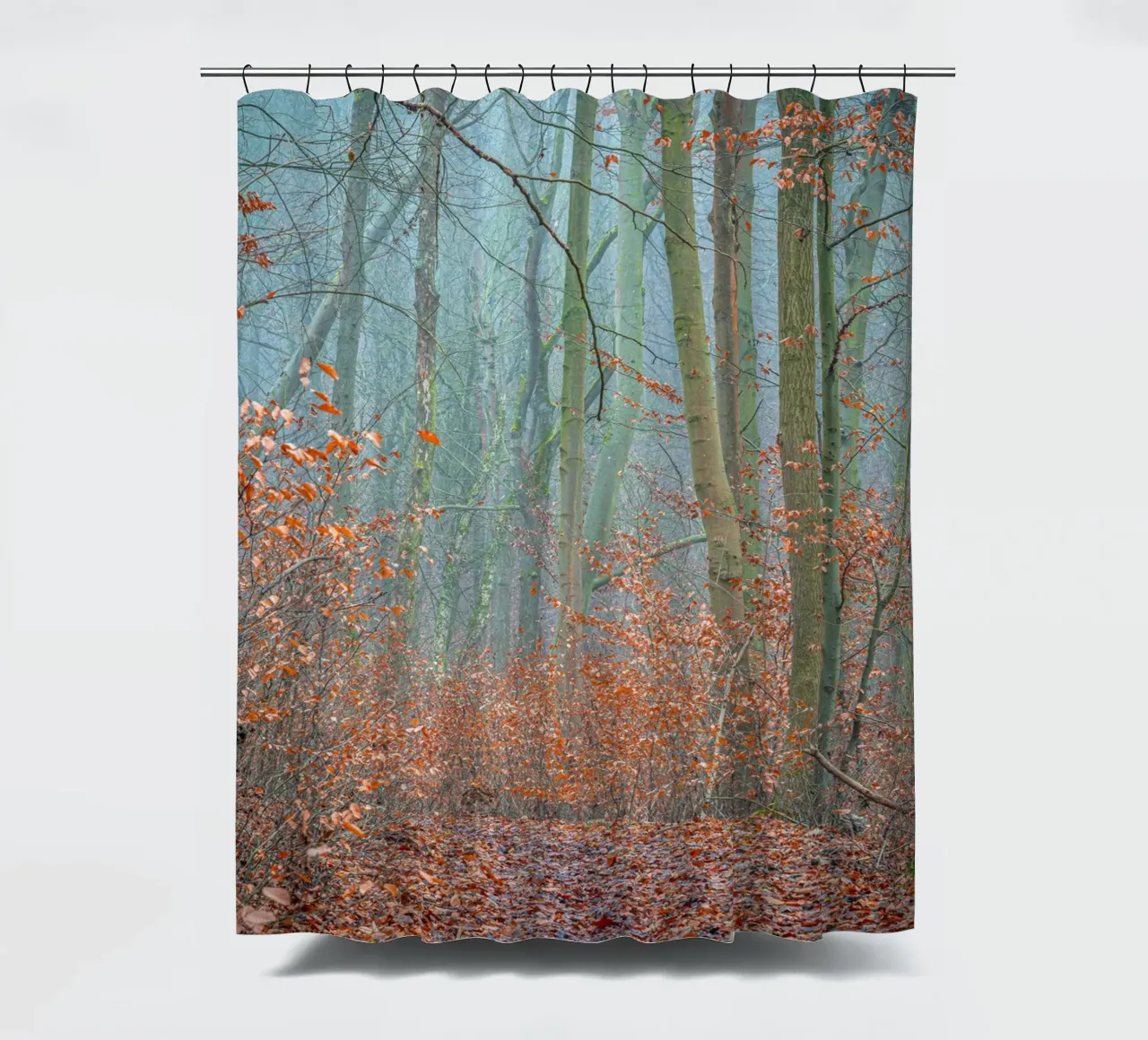 Nebbia nella foresta in autunno tenda da doccia da Marcus Beckert | Fotografie