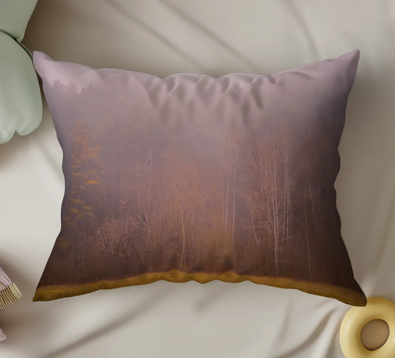 Nebbia in una foresta in autunno cuscino da Marcus Beckert | Fotografie