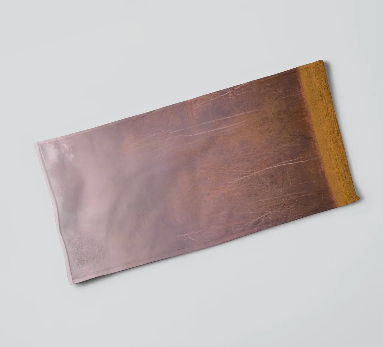 Nebbia in una foresta in autunno asciugamano da bagno da Marcus Beckert | Fotografie