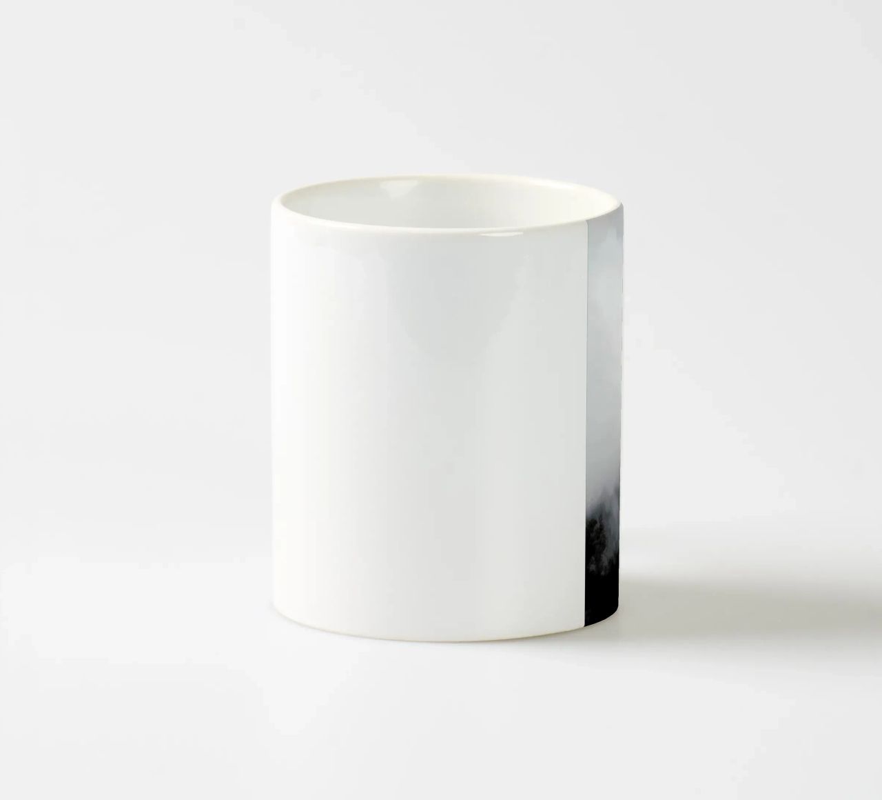 Above Clouds tazza in ceramica da Studio Nahili