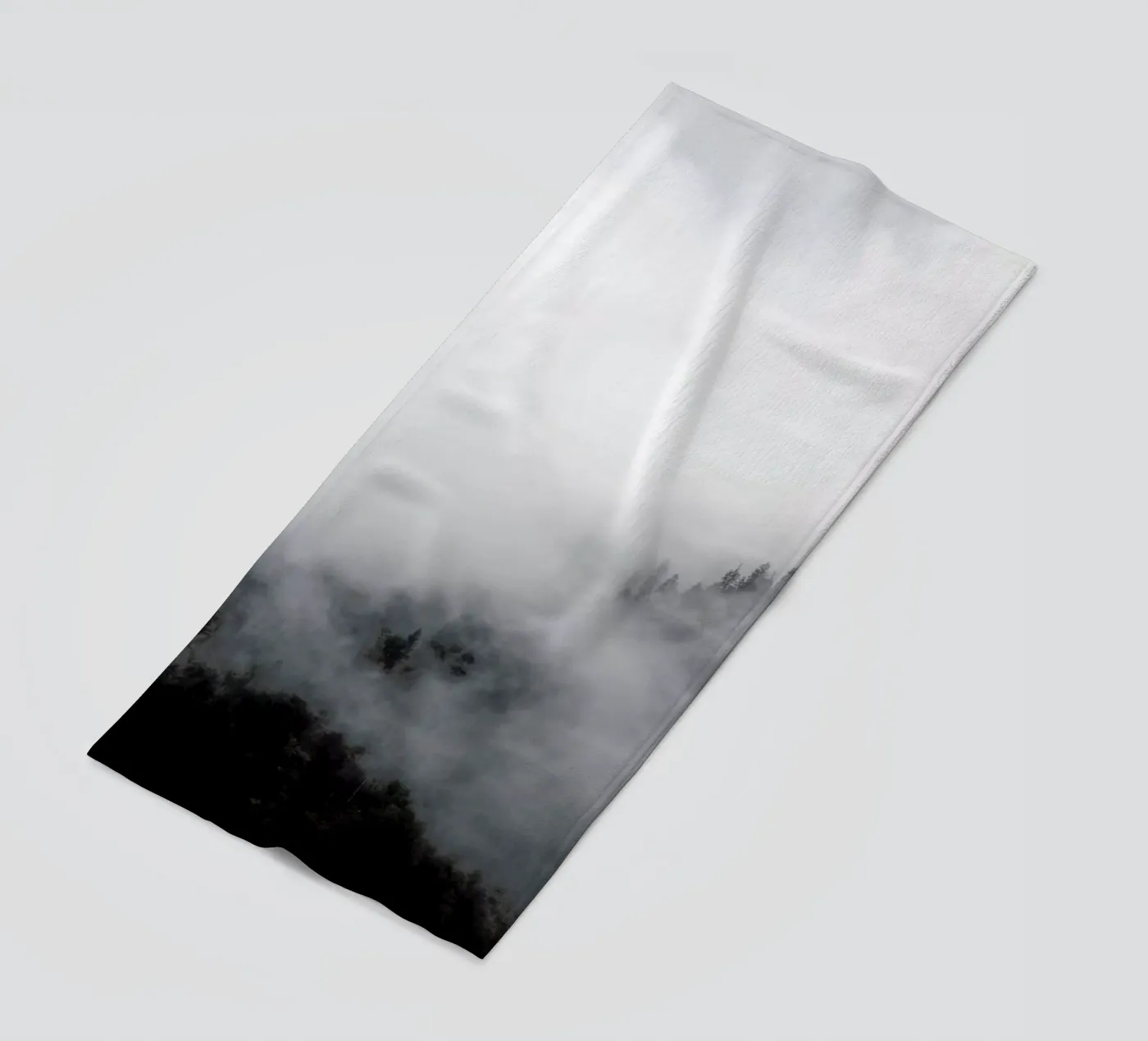 Above Clouds strandhanddoek van Studio Nahili