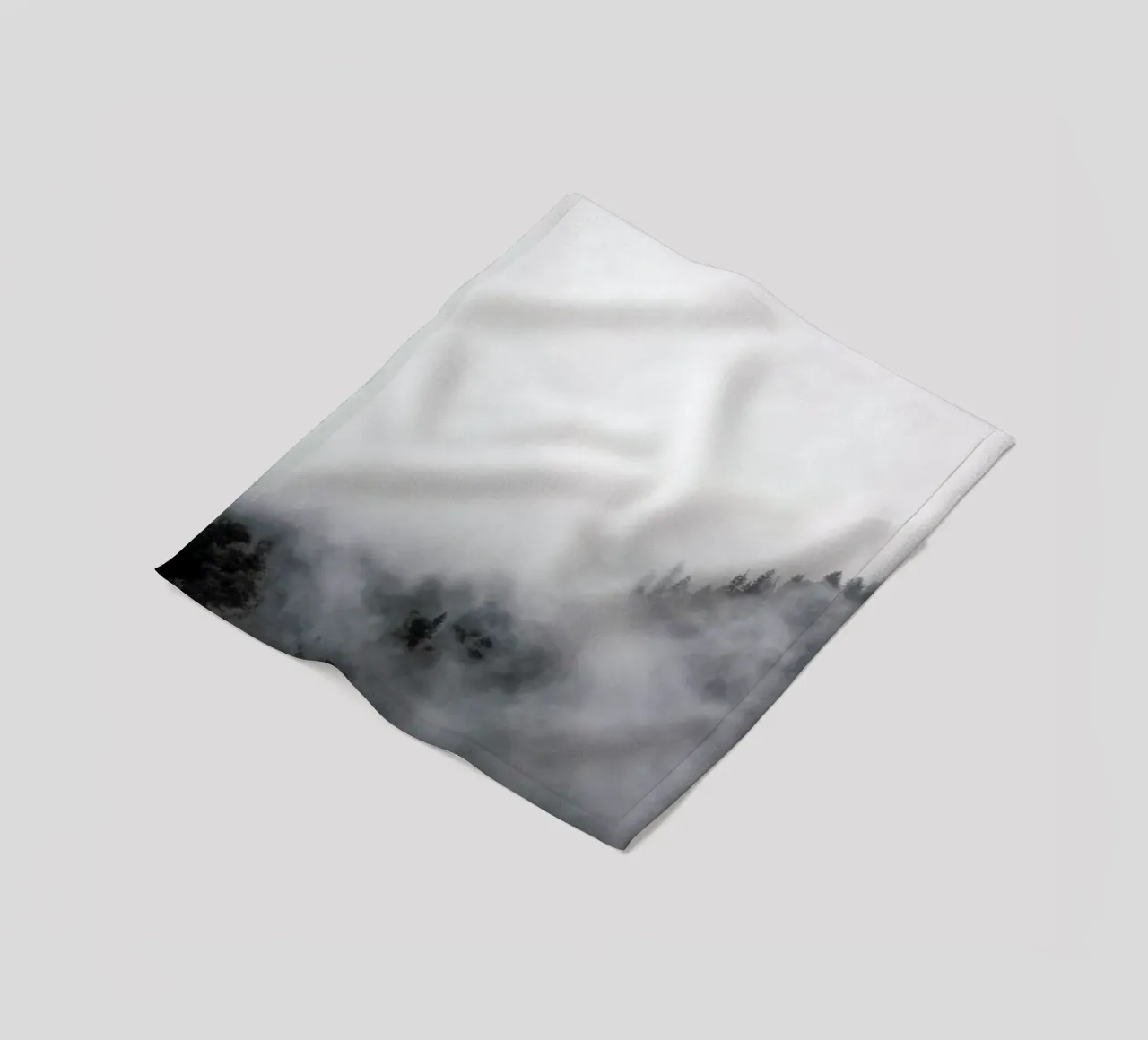Above Clouds coperta in pile da Studio Nahili