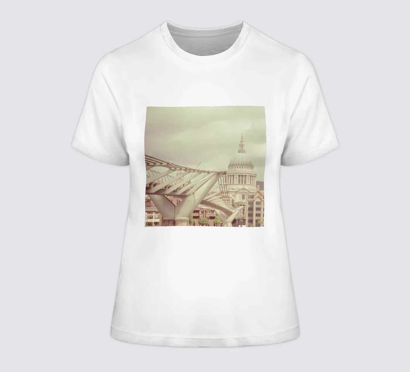 Millenium Square t-shirt da donna da Keri Bevan