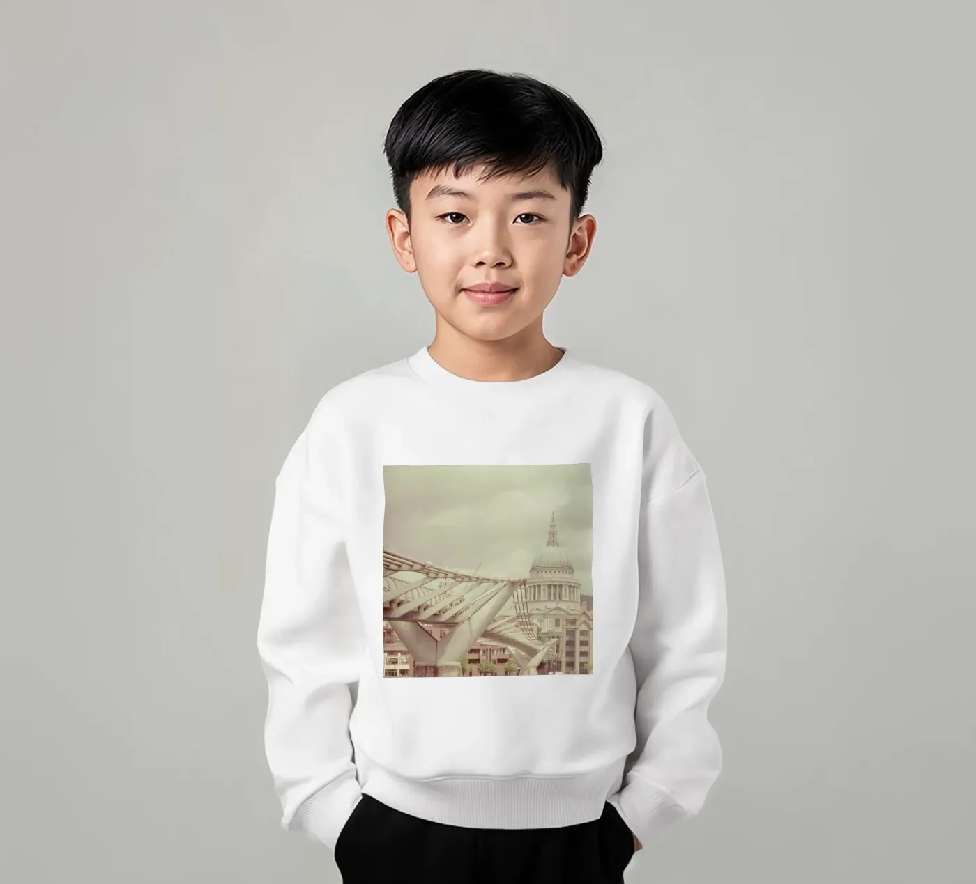 Millenium Square kinder sweatshirt van Keri Bevan