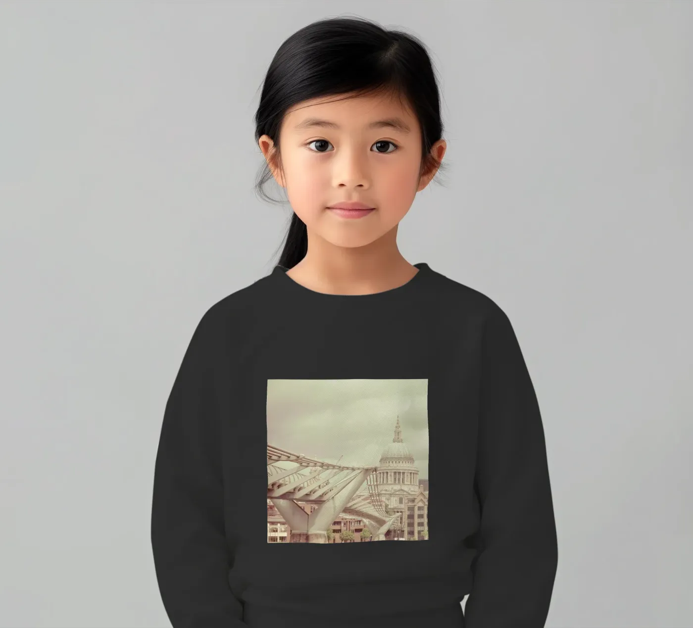 Millenium Square kinder sweatshirt van Keri Bevan