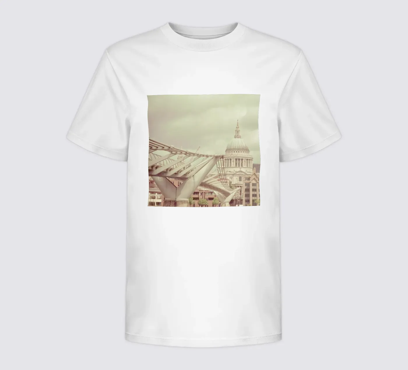Millenium Square kinder t-shirt van Keri Bevan